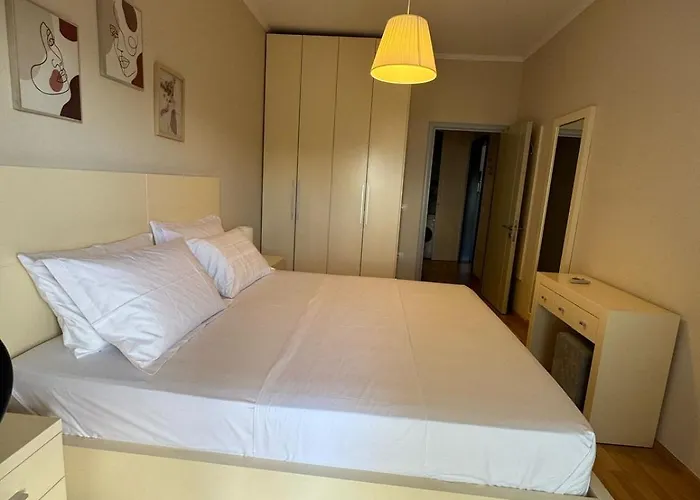 Jt Sea View * Sarandë